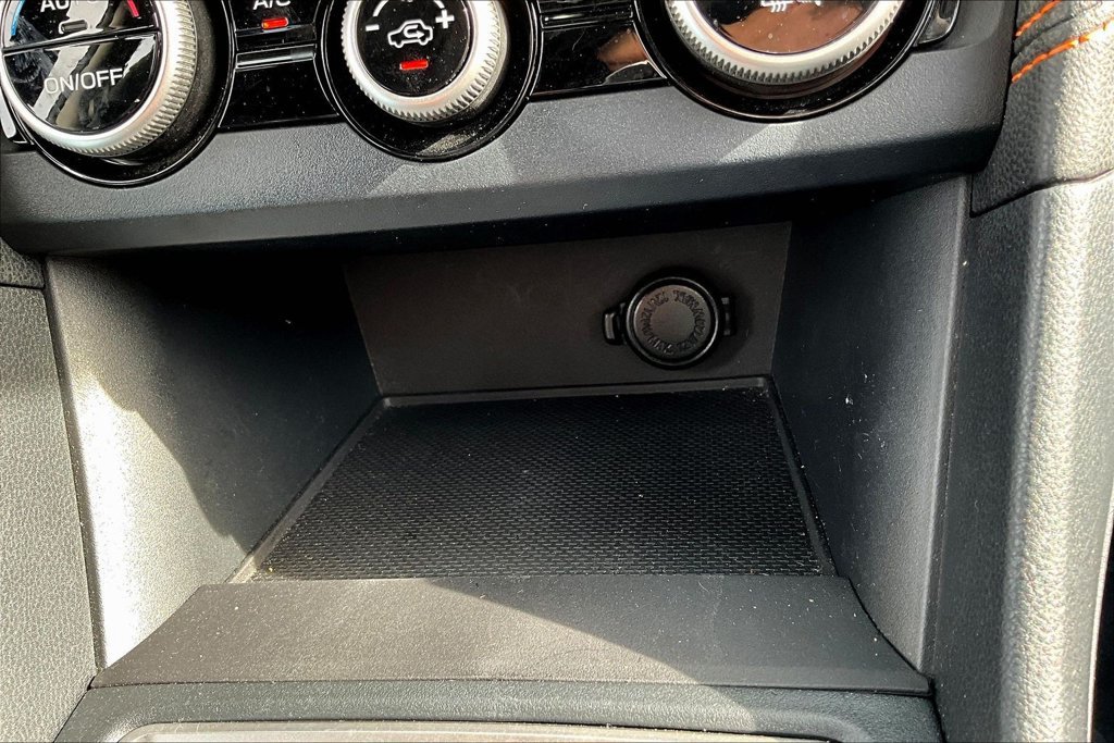 Used 2019 Subaru Crosstrek 2.0i Limited w/ Moonroof Package w/Navigation AWD/4WD image 16