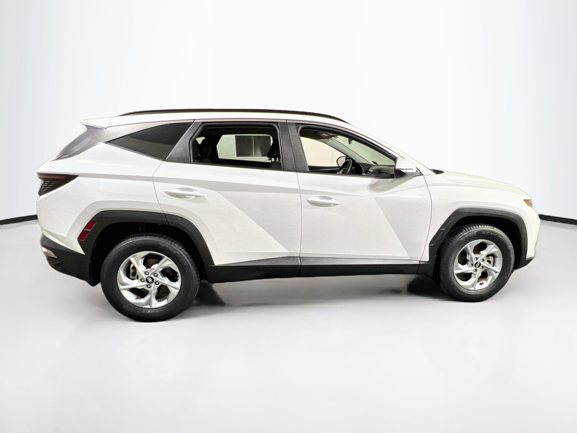 Used 2023 Hyundai Tucson SEL AWD/4WD image 4