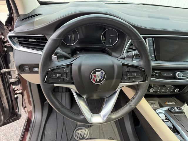 Used 2023 Buick Enclave Avenir w/ Avenir Technology Package AWD/4WD image 22