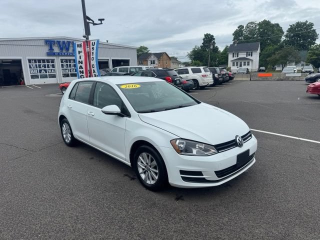 Used 2016 Volkswagen Golf S FWD image 3