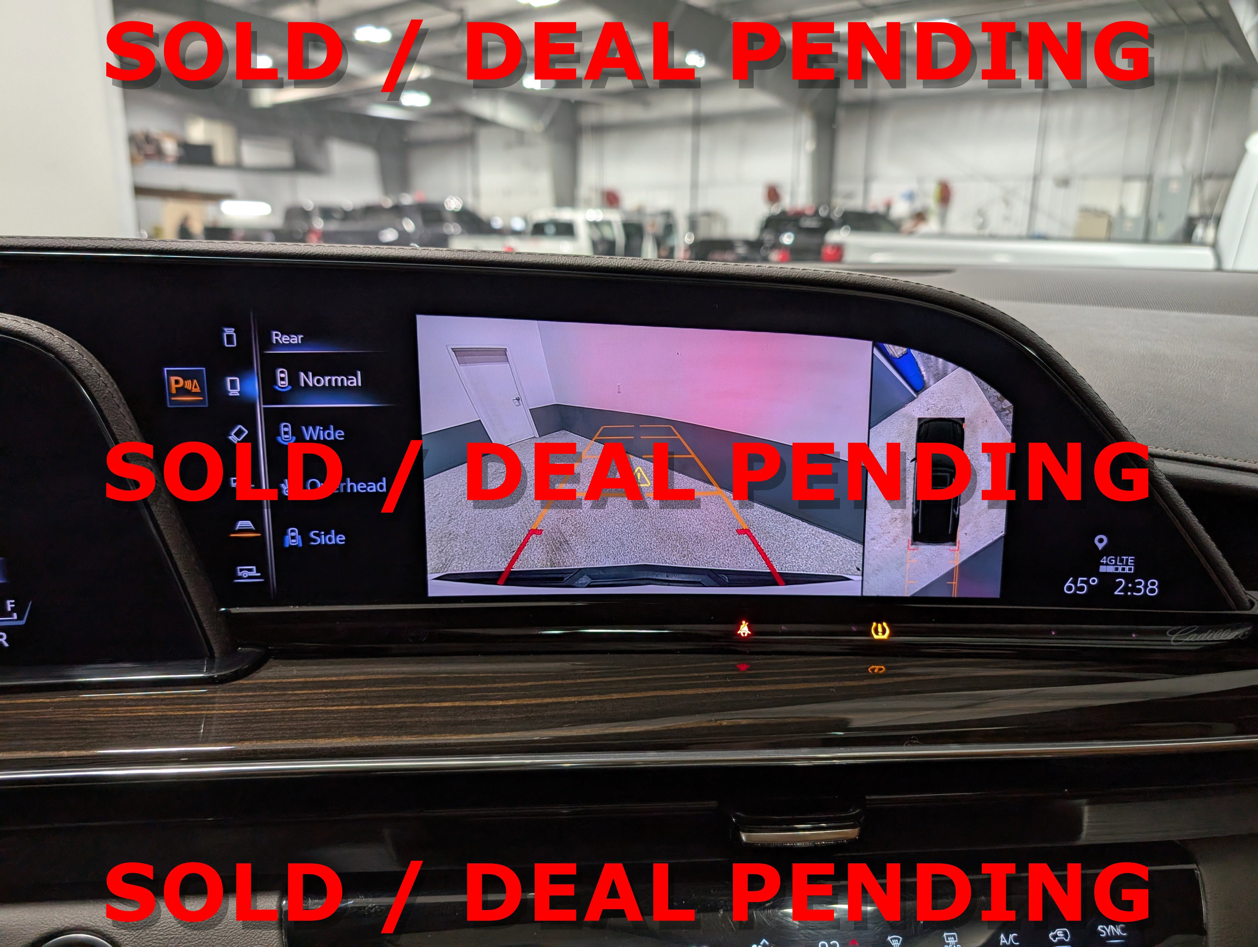 Used 2023 Cadillac Escalade Sport w/ LPO, ONYX Package image 35