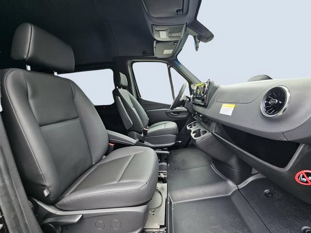 New 2026 Mercedes-Benz Sprinter 2500 image 9