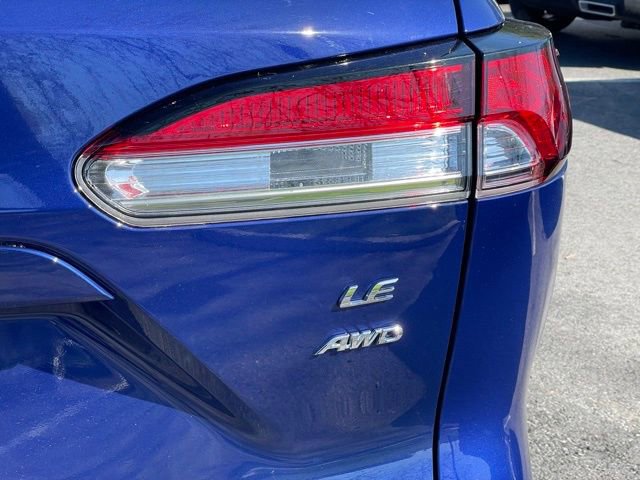 Used 2023 Toyota Corolla Cross LE w/ Moonroof Package AWD/4WD image 29