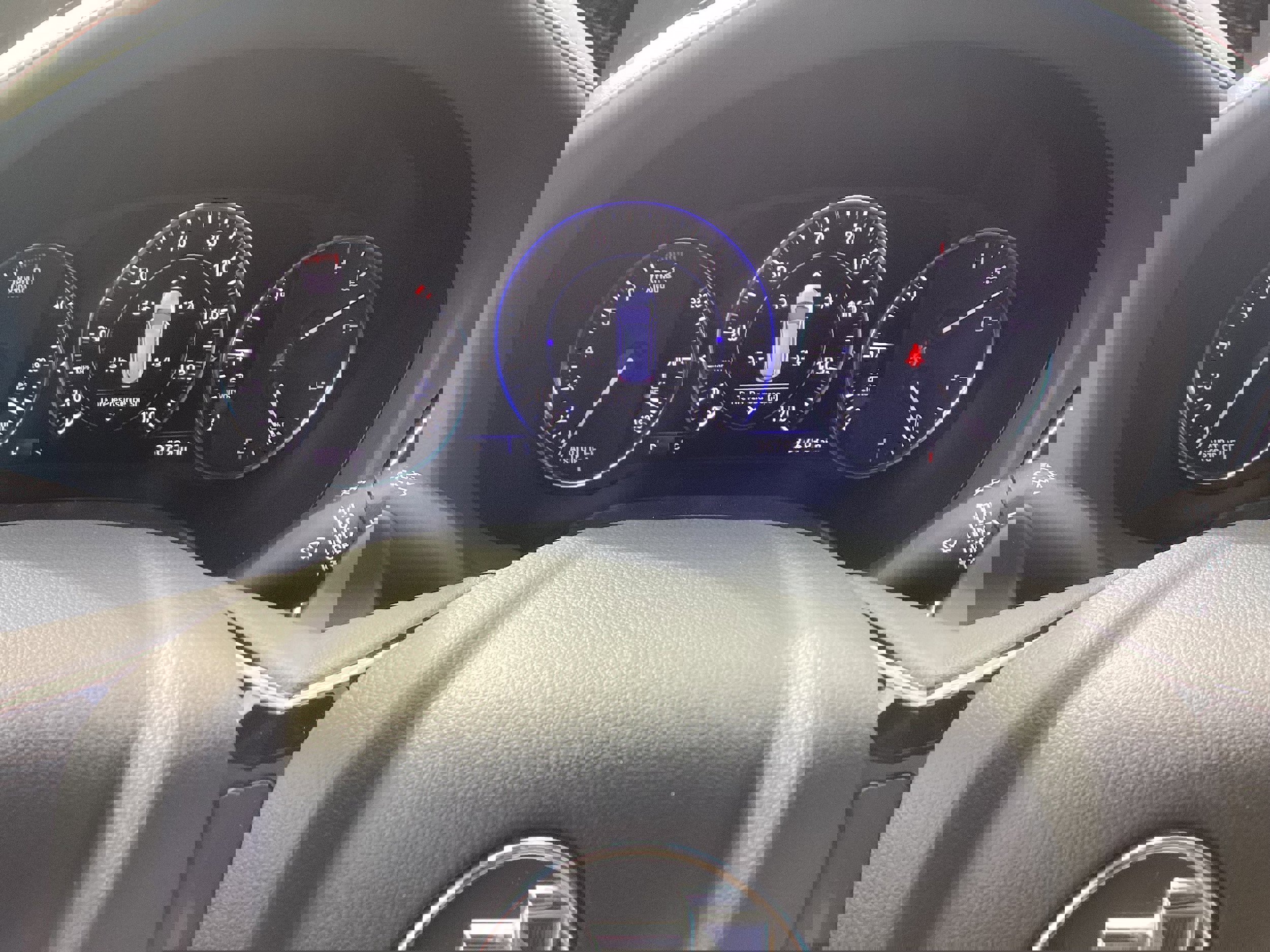 Used 2024 Buick Enclave Premium image 19