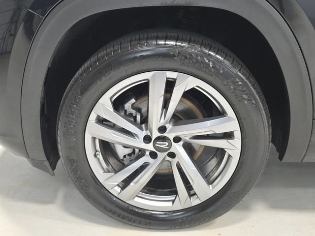 Used 2024 Volkswagen Atlas Cross Sport SEL R-Line AWD/4WD image 6