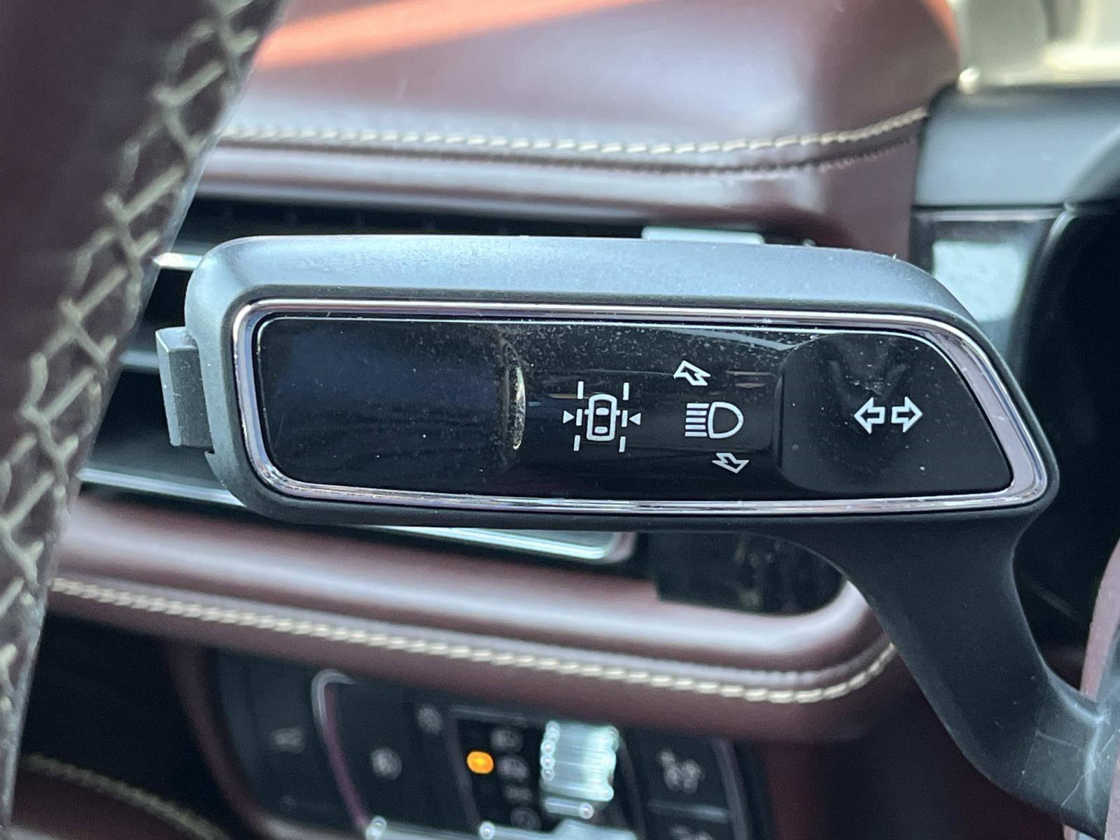 Used 2020 Lincoln Aviator Black Label w/ Dynamic Handling Package AWD/4WD image 39