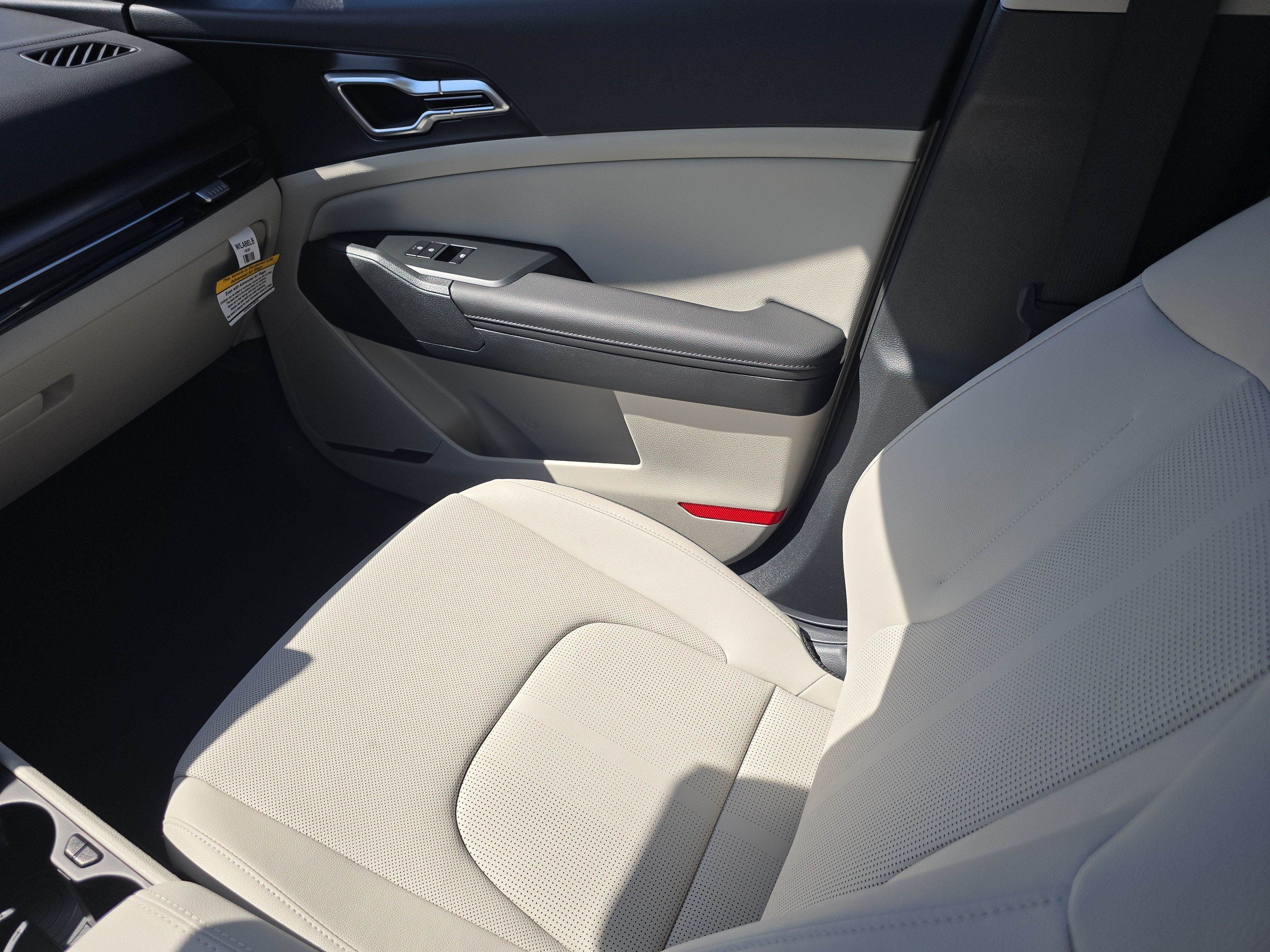 New 2027 Kia Sportage EX FWD image 16