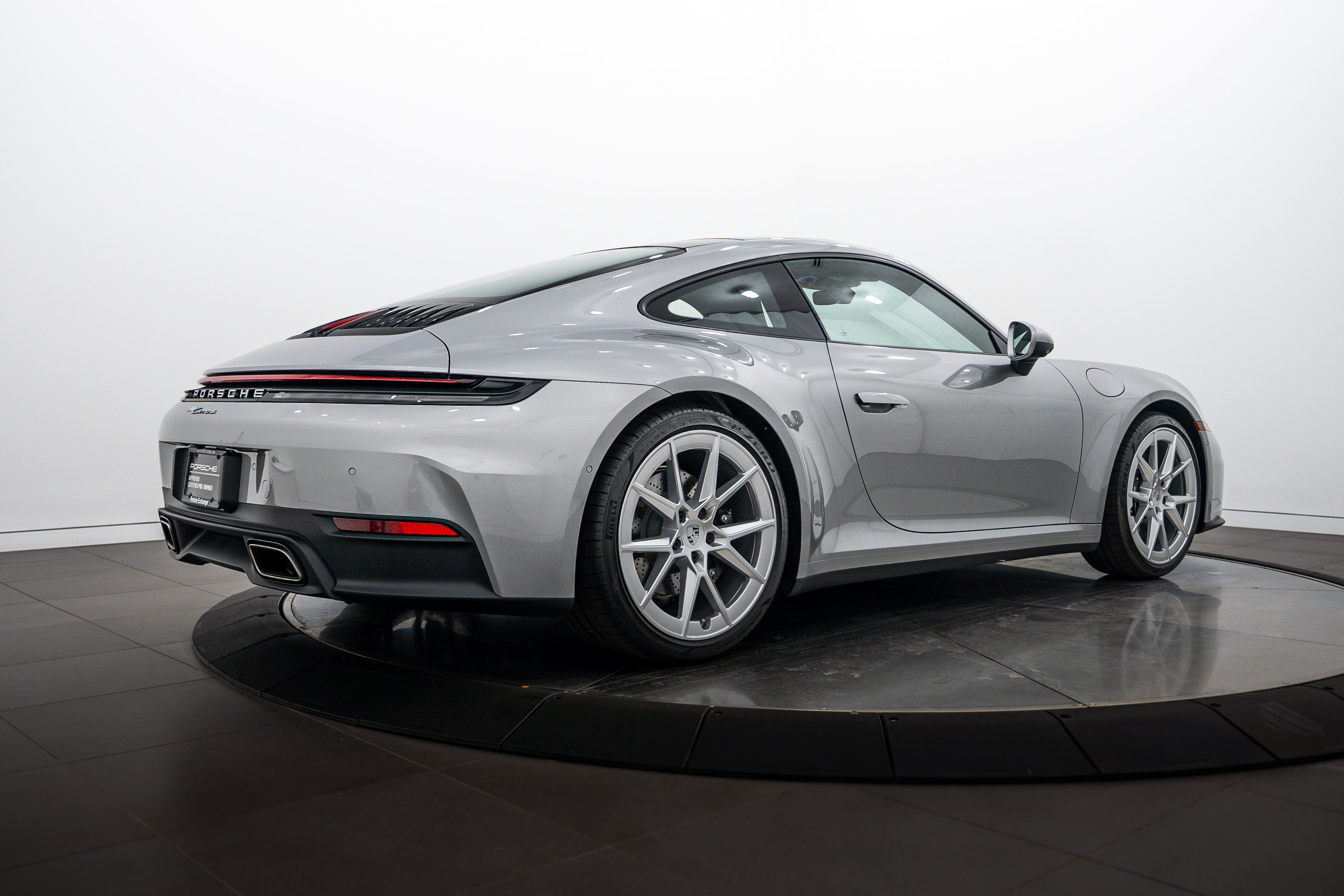 Certified 2025 Porsche 911 Carrera RWD image 7