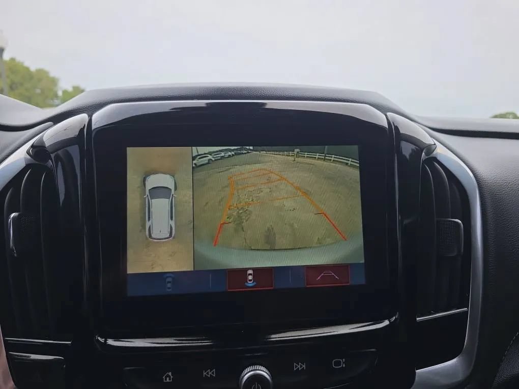 Used 2019 Chevrolet Traverse LT w/ LT Premium Package AWD/4WD image 30