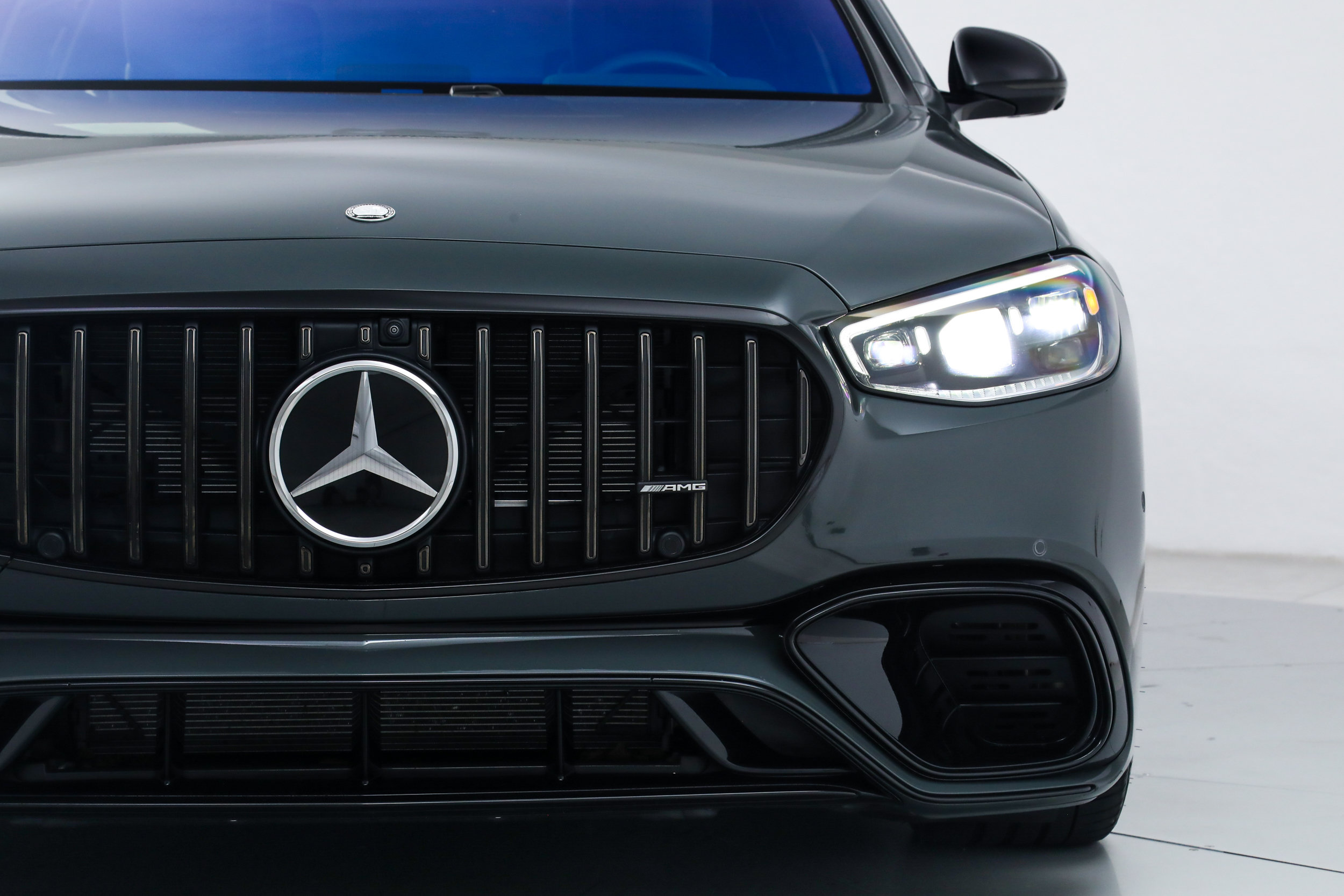 Used 2025 Mercedes-Benz S 63 AMG S image 10