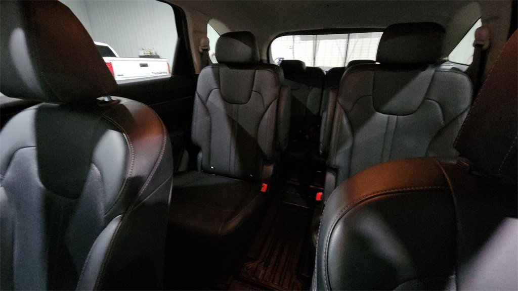 Used 2021 Kia Sorento S image 12