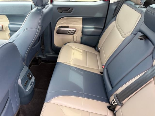 Used 2025 Ford Maverick Lariat w/ 4K Tow Package image 29