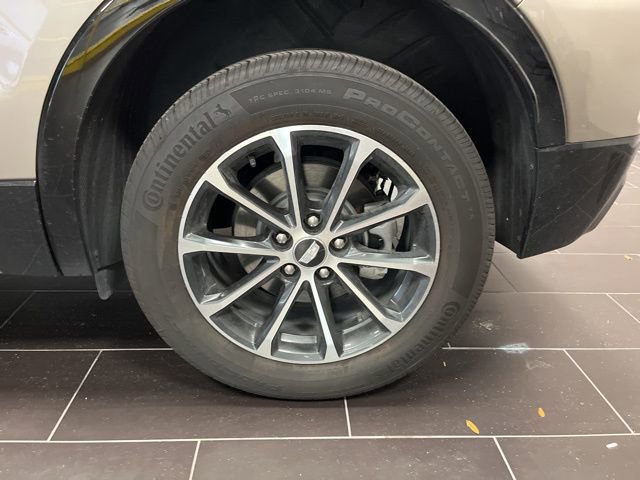 Used 2025 Cadillac XT4 Sport w/ LPO, Floor Liner Package image 20