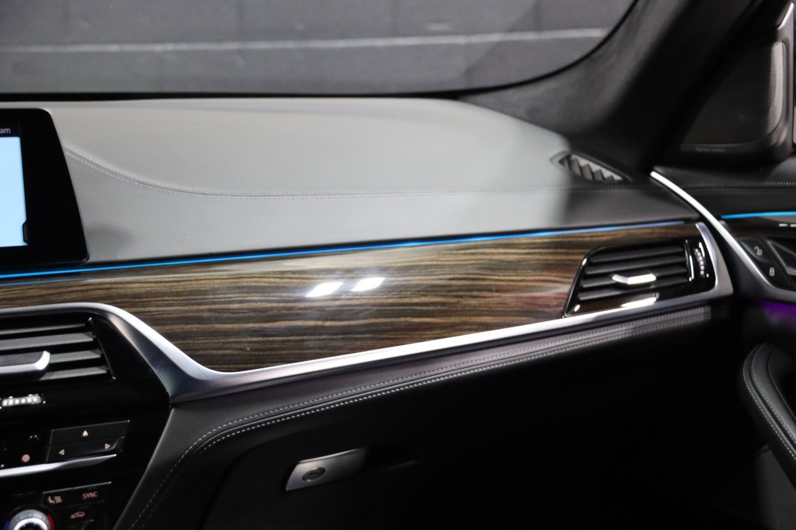 Used 2019 BMW M5 w/ Executive Package AWD/4WD image 63