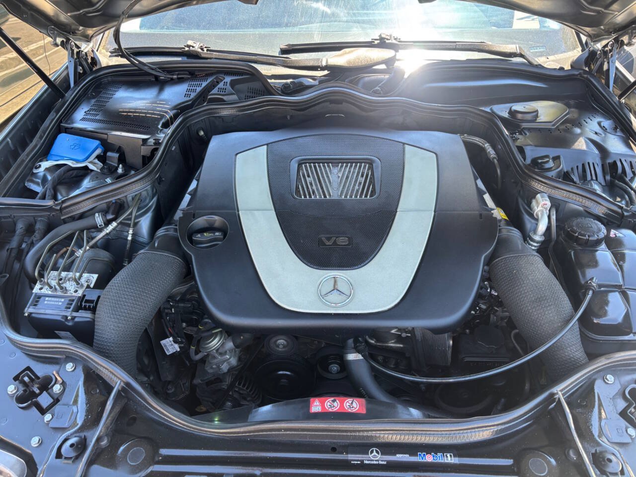 Used 2009 Mercedes-Benz E 350 Sedan image 12