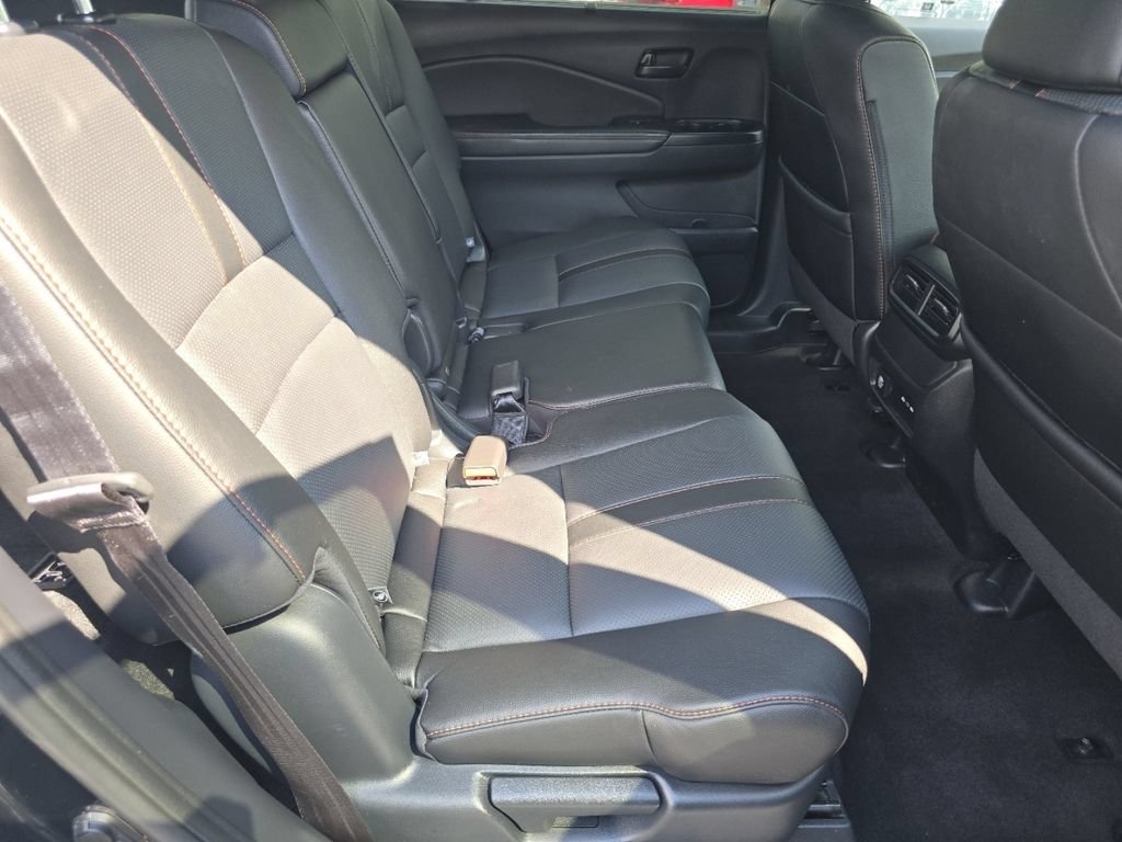 Certified 2025 Honda Passport TrailSport image 21