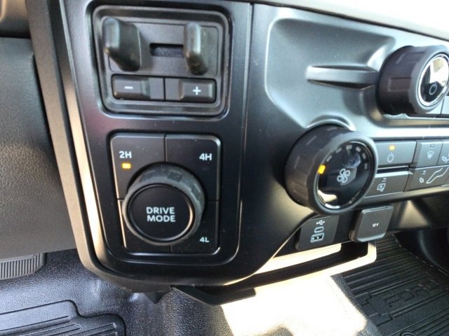 New 2026 Ford F550 4x4 Regular Cab Super Duty image 16