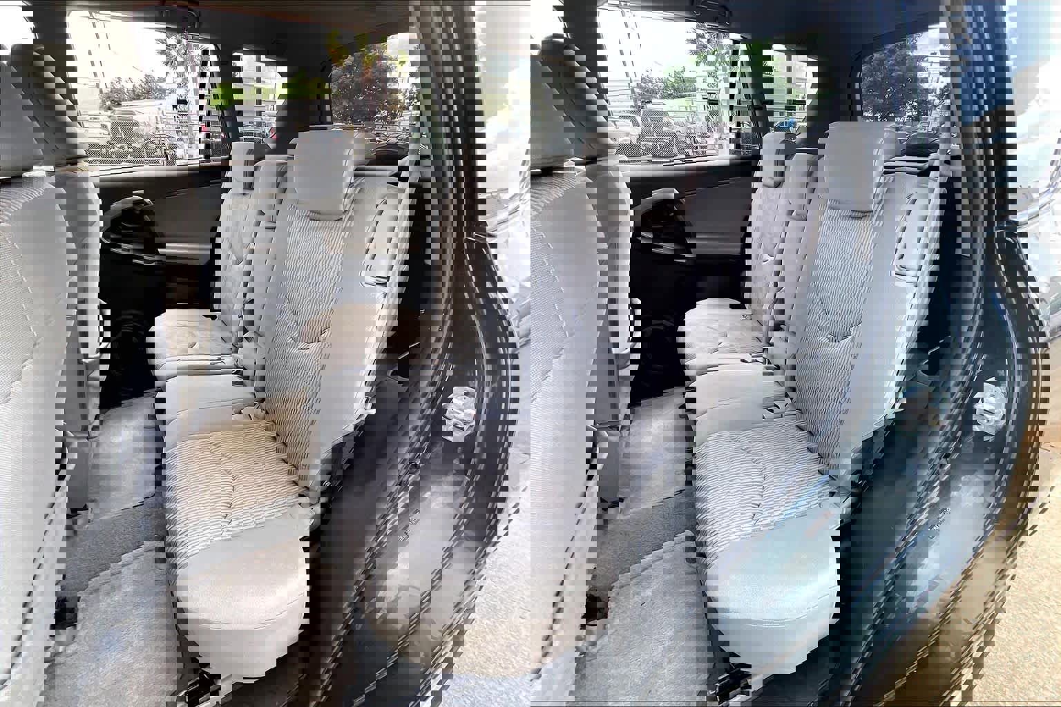 Used 2011 Toyota RAV4 2WD w/ Base L4 Extra Value Pkg image 17