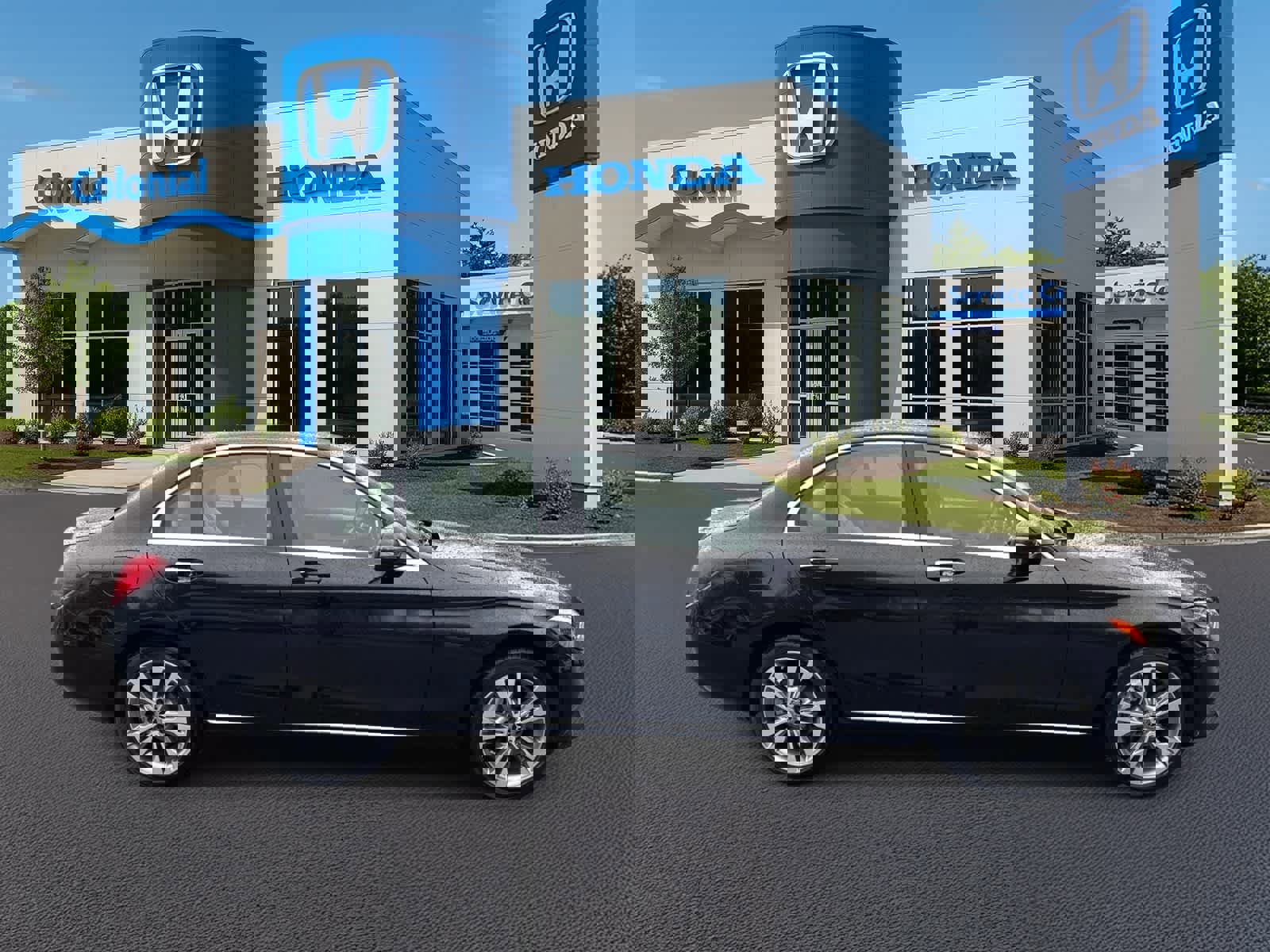 Used 2020 Mercedes-Benz C 300 4MATIC Sedan image 8