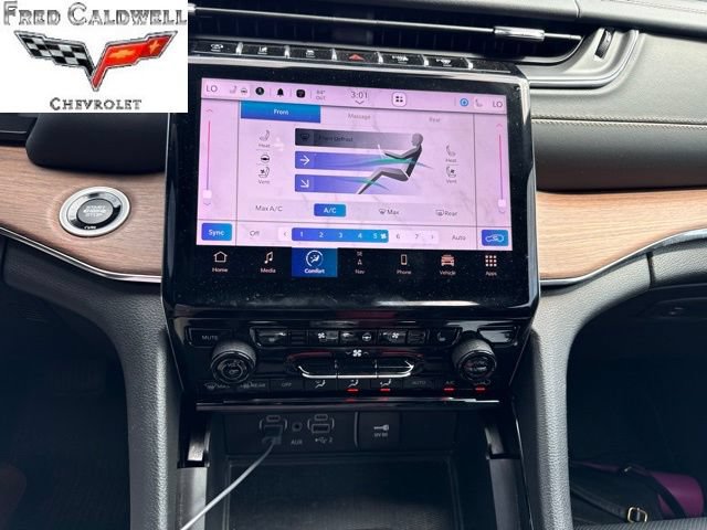 Used 2024 Jeep Grand Cherokee L Summit w/ High Altitude Package AWD/4WD image 6