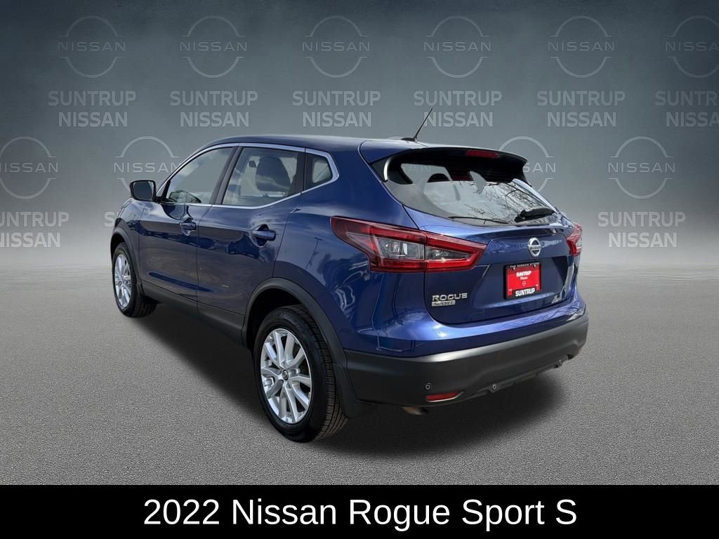Used 2022 Nissan Rogue Sport S image 3