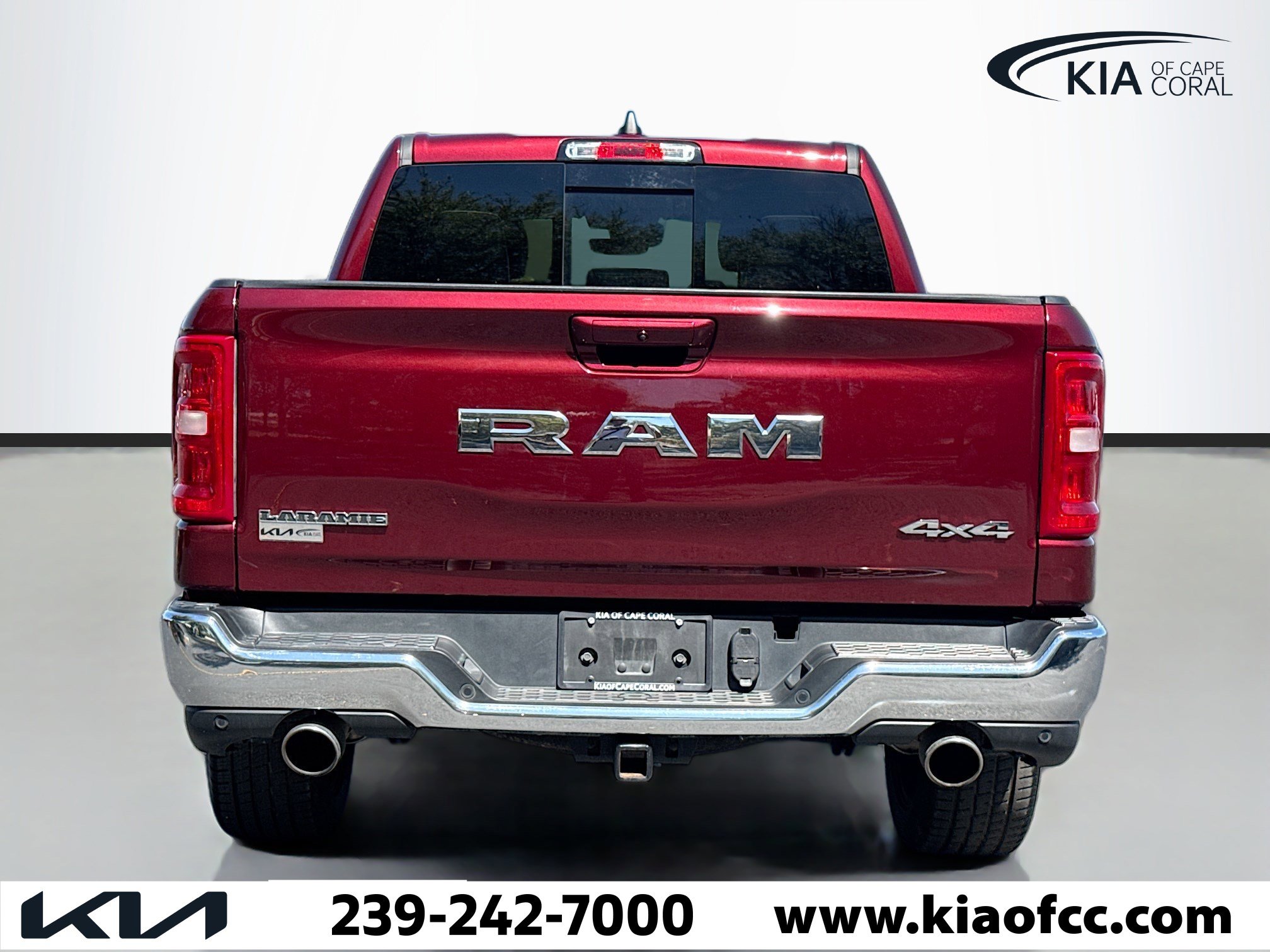 Used 2025 RAM 1500 Laramie image 4
