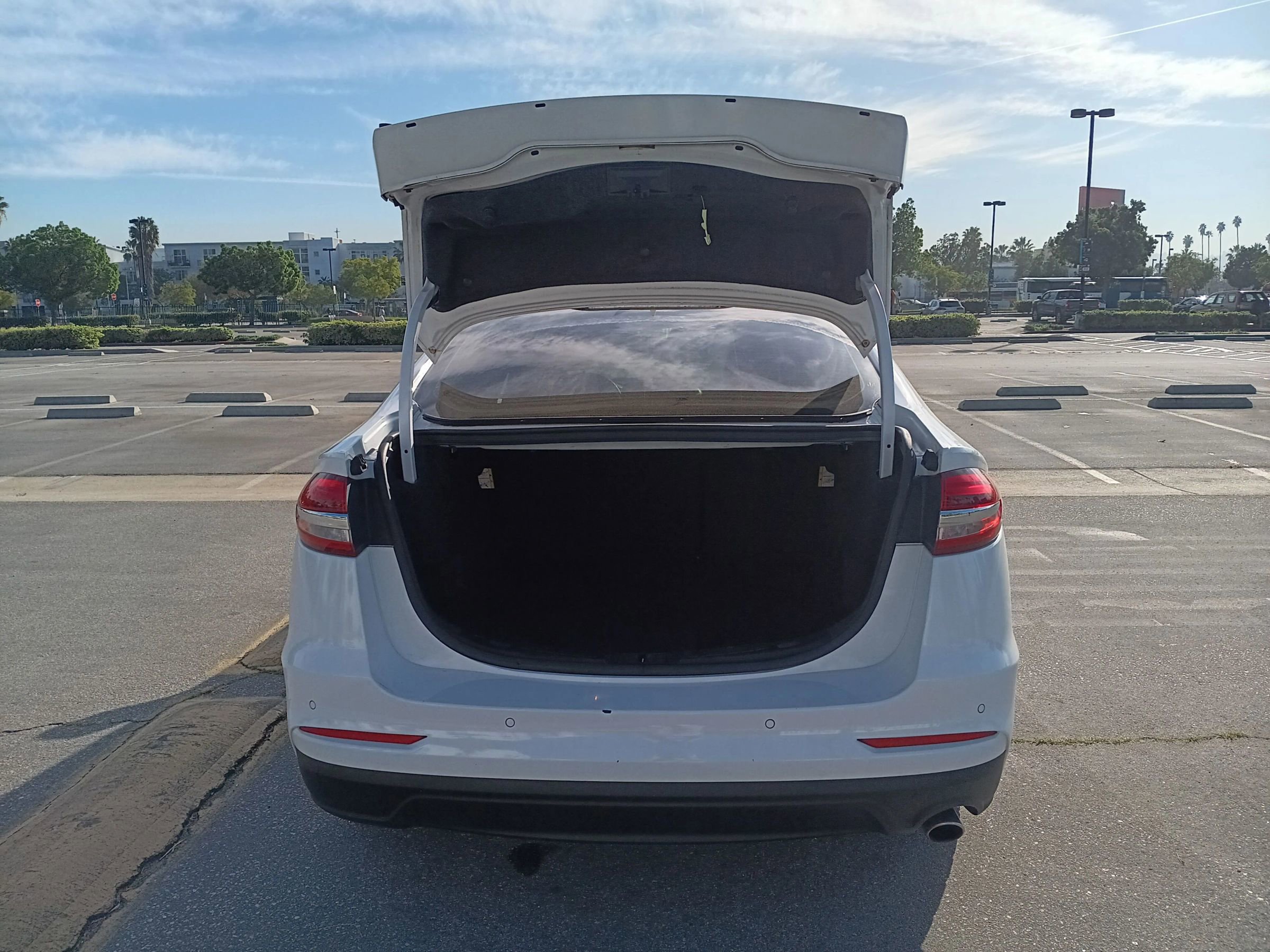 Used 2019 Ford Fusion SEL image 9