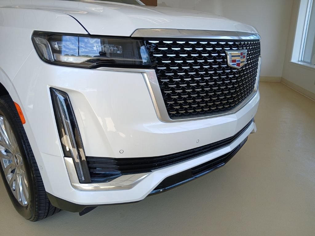 Certified 2023 Cadillac Escalade Premium Luxury AWD/4WD image 6