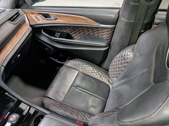 Used 2023 Jeep Grand Cherokee L Summit w/ Advanced Protech Group IV image 8