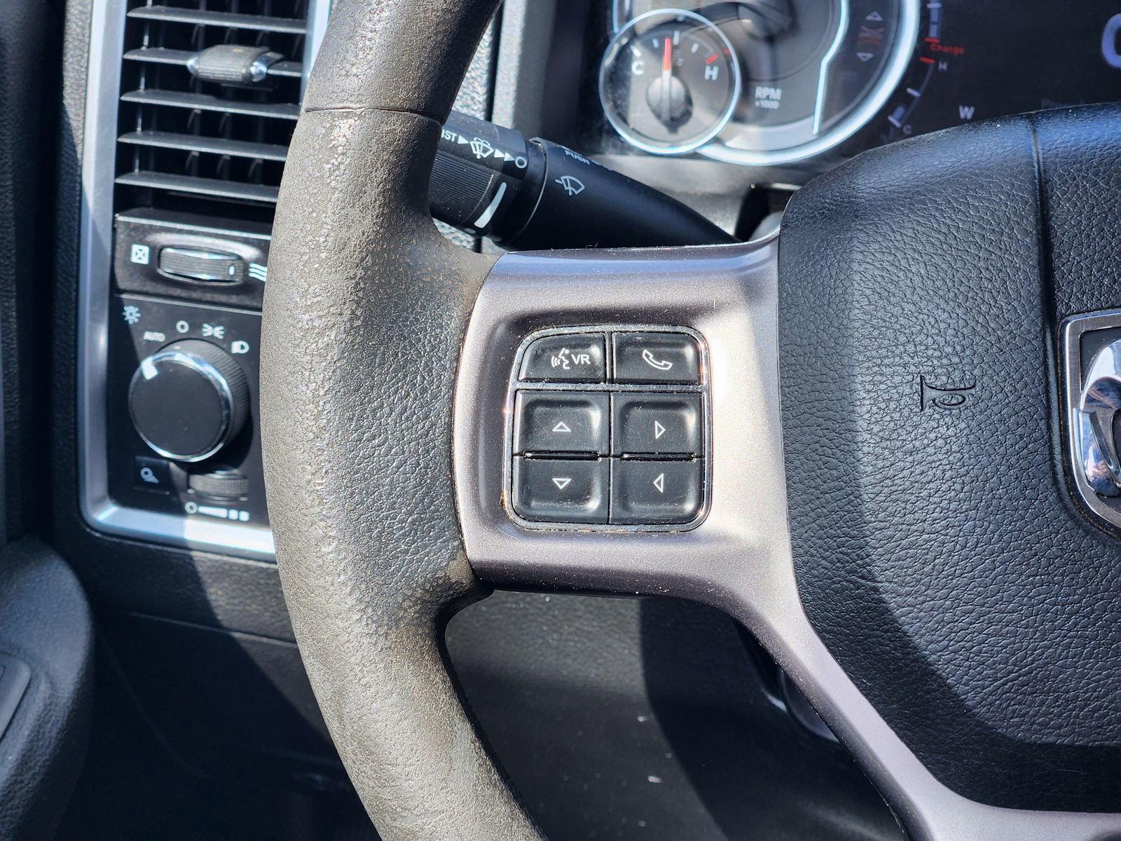 Used 2023 RAM 1500 Classic SLT w/ Electronics Group image 27