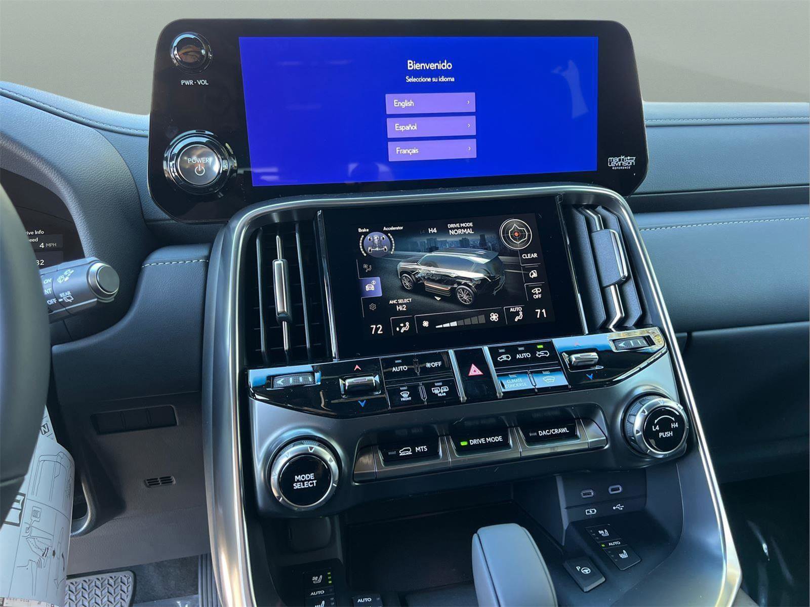 New 2026 Lexus LX 700h Luxury image 22