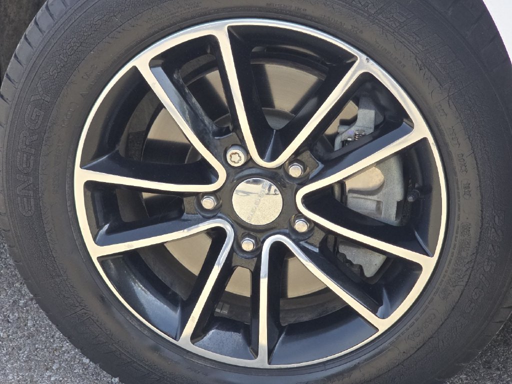 Used 2017 Dodge Grand Caravan SE FWD image 7
