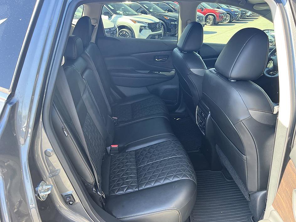 Certified 2023 Nissan Murano Platinum w/ Cargo Package FWD image 16