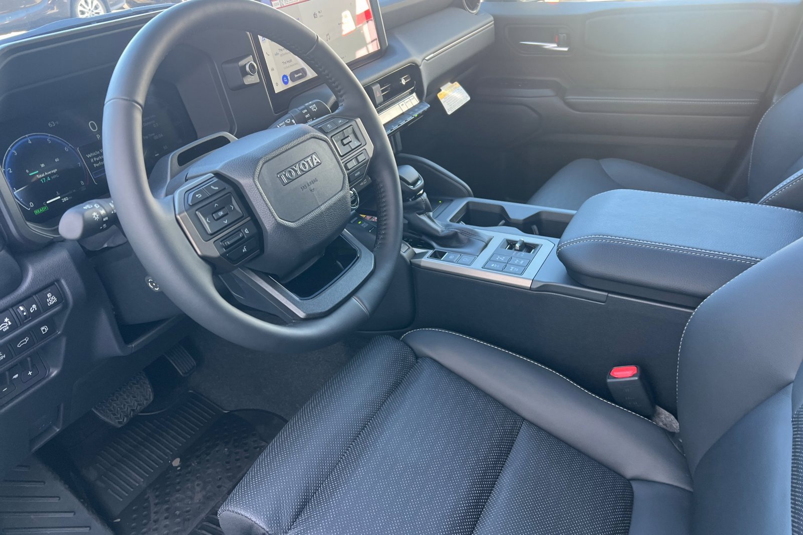 Used 2025 Toyota Land Cruiser w/ Premium Package image 7