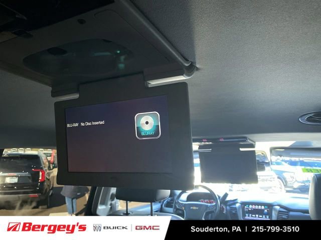 Used 2020 Chevrolet Suburban LT image 42