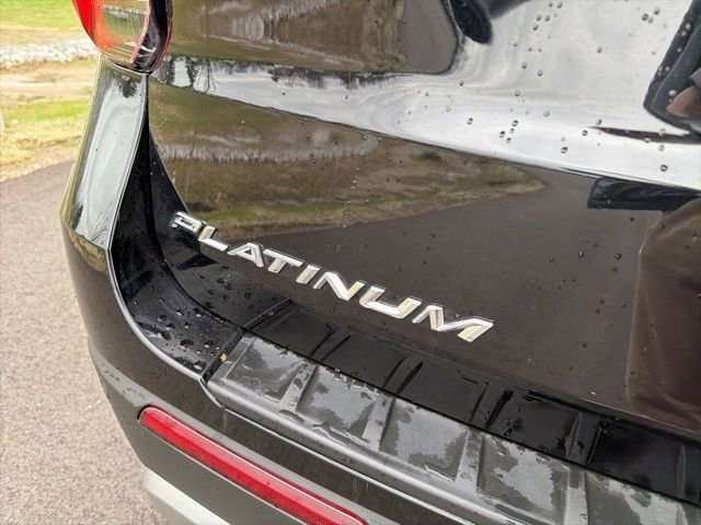 Certified 2025 Ford Explorer Platinum w/ LUX Leather Package AWD/4WD image 10