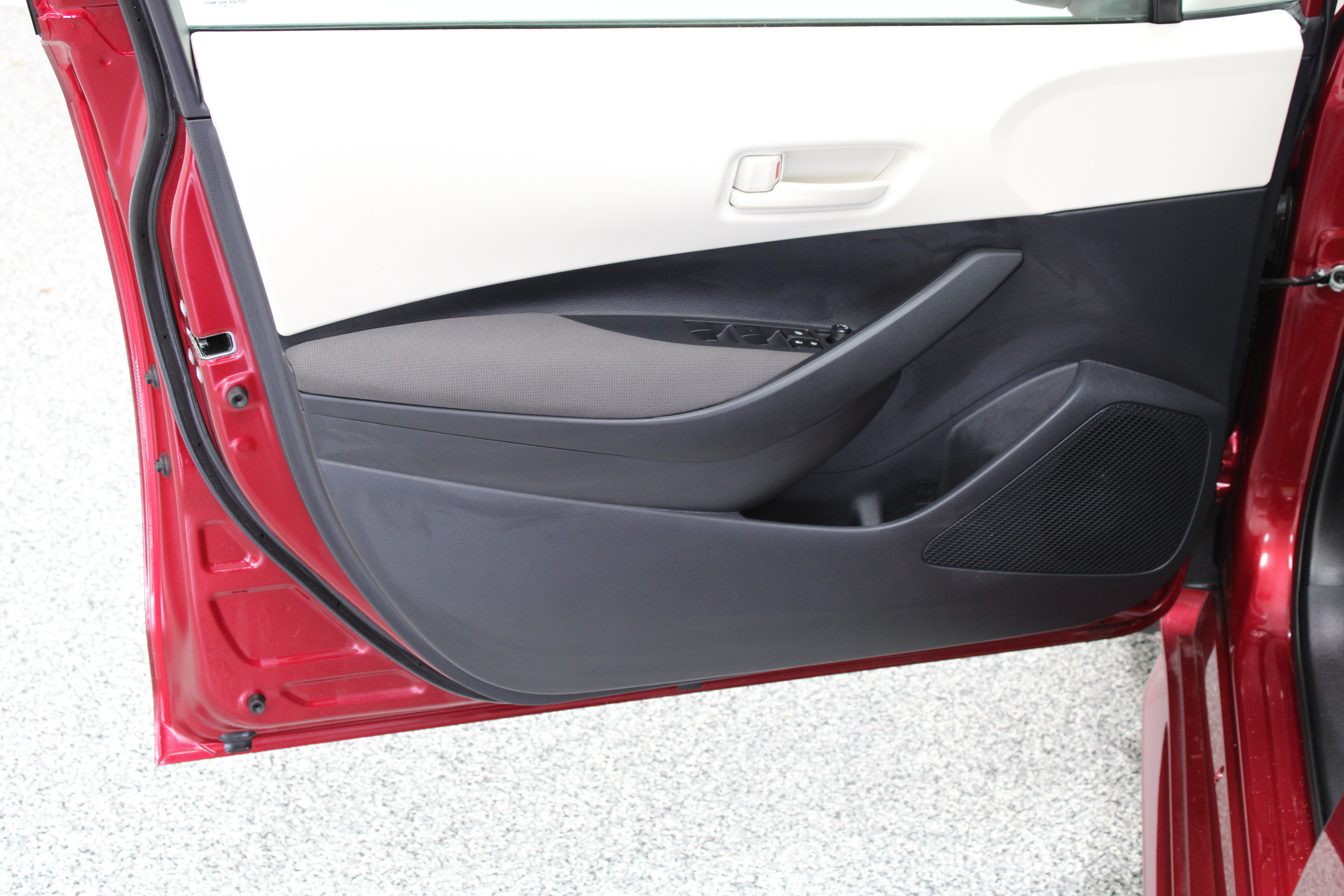 Certified 2025 Toyota Corolla LE FWD image 12