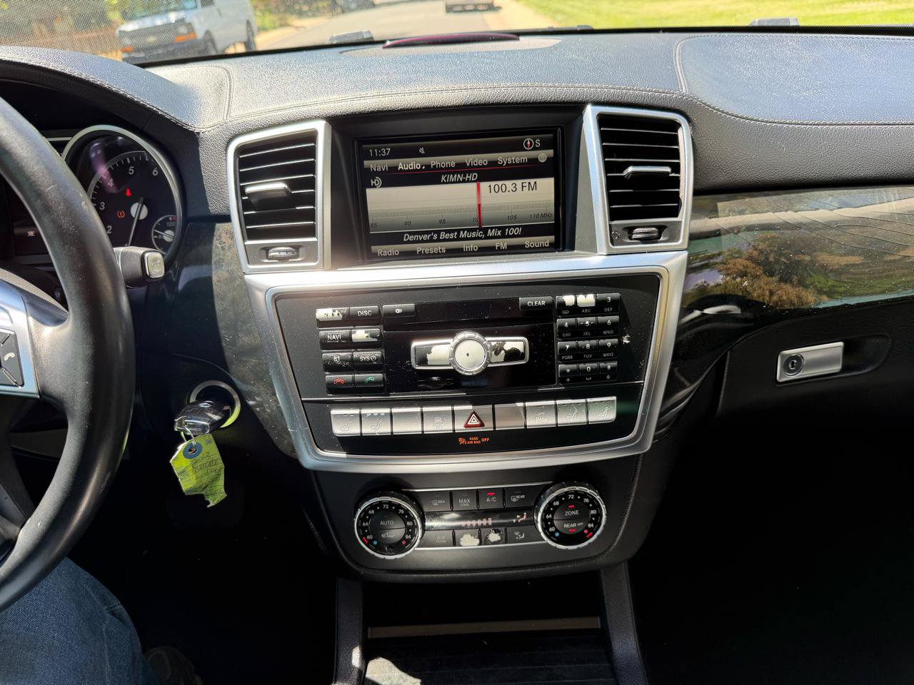 Used 2013 Mercedes-Benz GL 550 4MATIC image 25