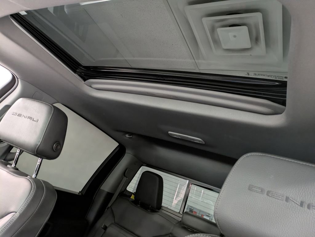 Used 2023 GMC Sierra 2500 Denali w/ Denali Ultimate Package AWD/4WD image 22