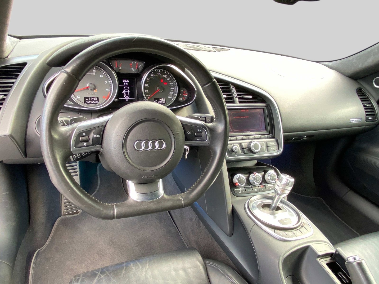 Used 2009 Audi R8 V8 AWD/4WD image 16