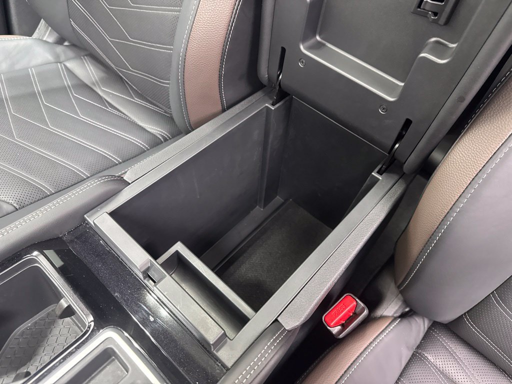 Used 2025 Nissan Pathfinder Platinum FWD image 31