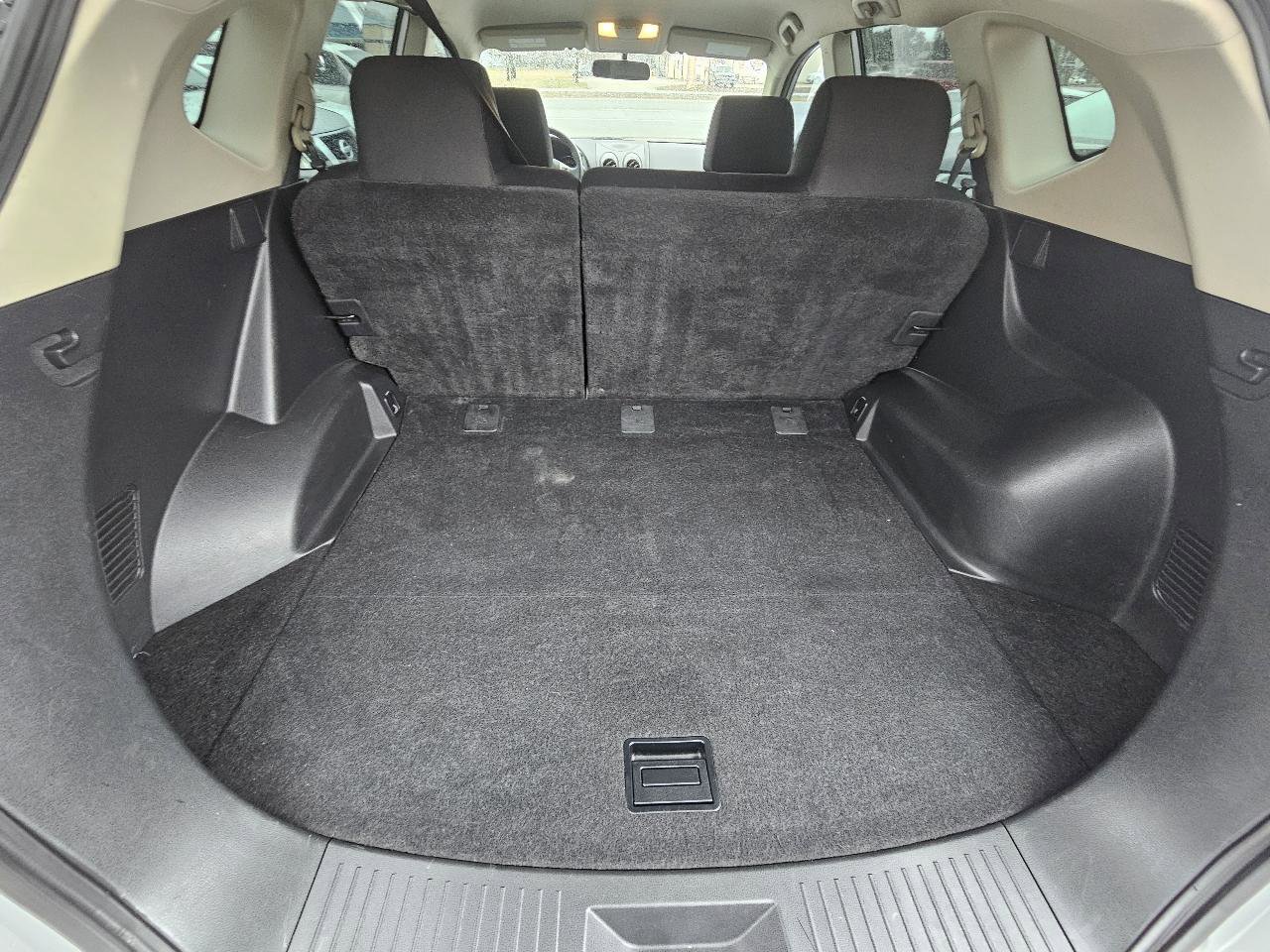 Used 2013 Nissan Rogue S image 16