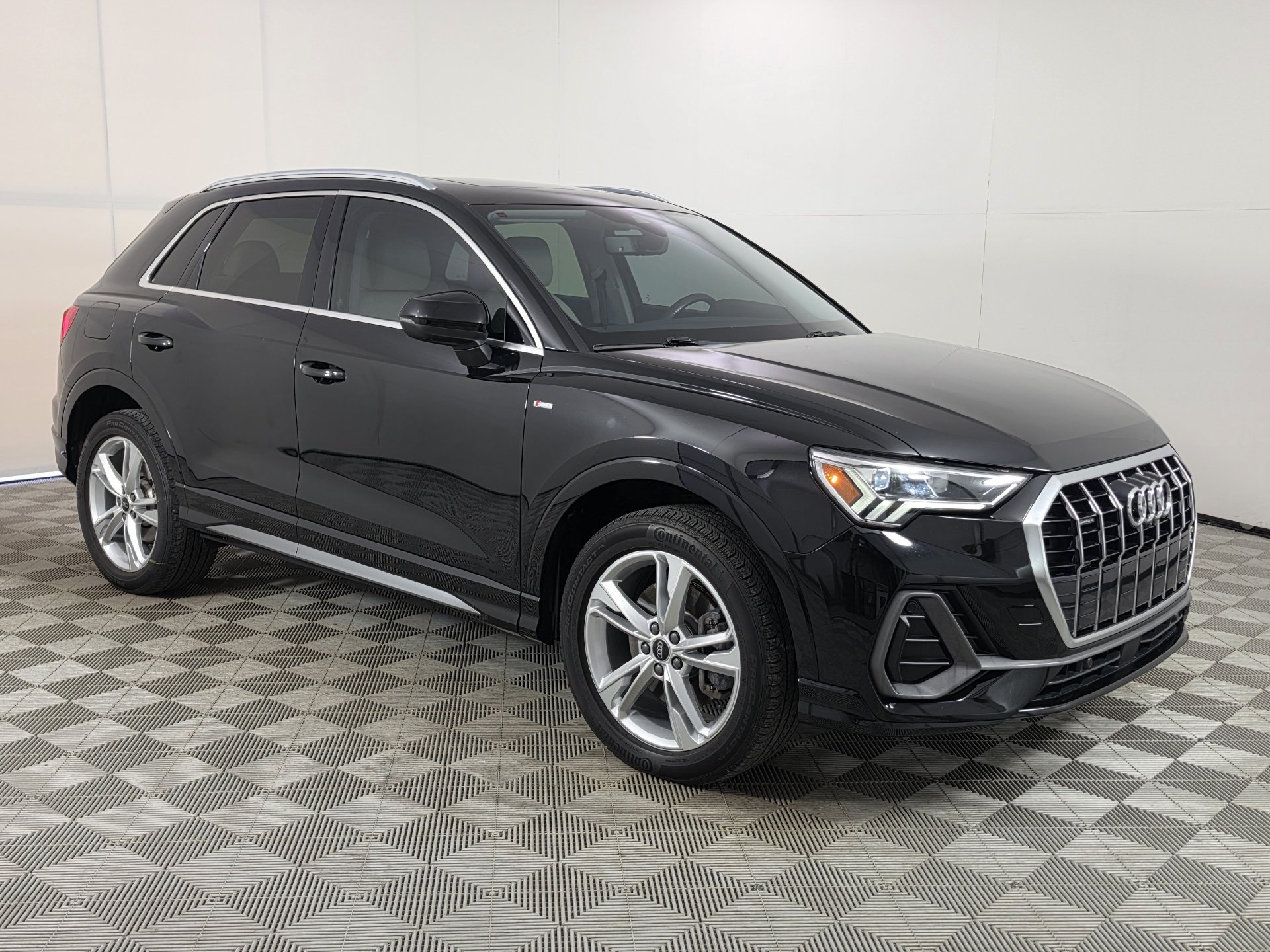 Certified 2024 Audi Q3 2.0T Premium Plus
