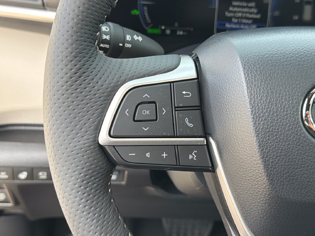 New 2026 Toyota Sienna Platinum AWD/4WD image 24