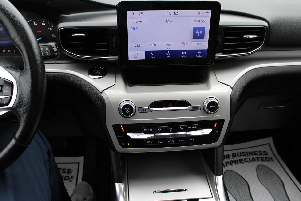 Used 2023 Ford Explorer XLT image 16