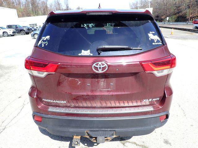 Certified 2018 Toyota Highlander XLE image 4