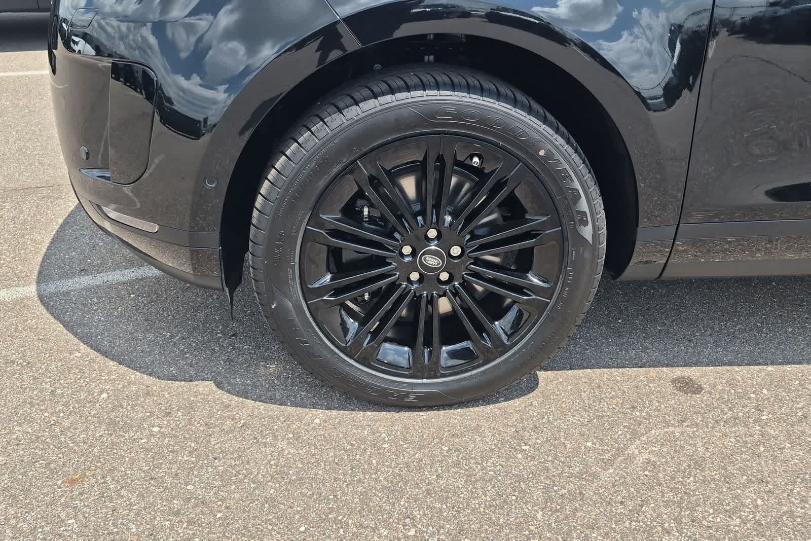 New 2026 Land Rover Range Rover Evoque S AWD/4WD image 13