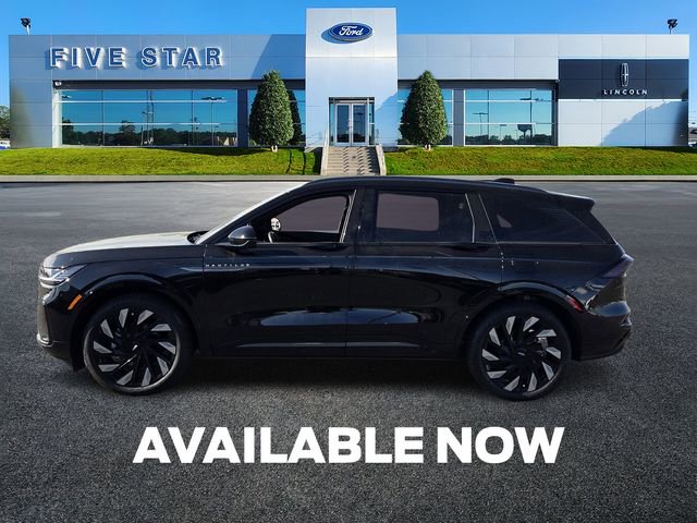 Used 2025 Lincoln Nautilus Reserve w/ Jet Appearance Package image 4