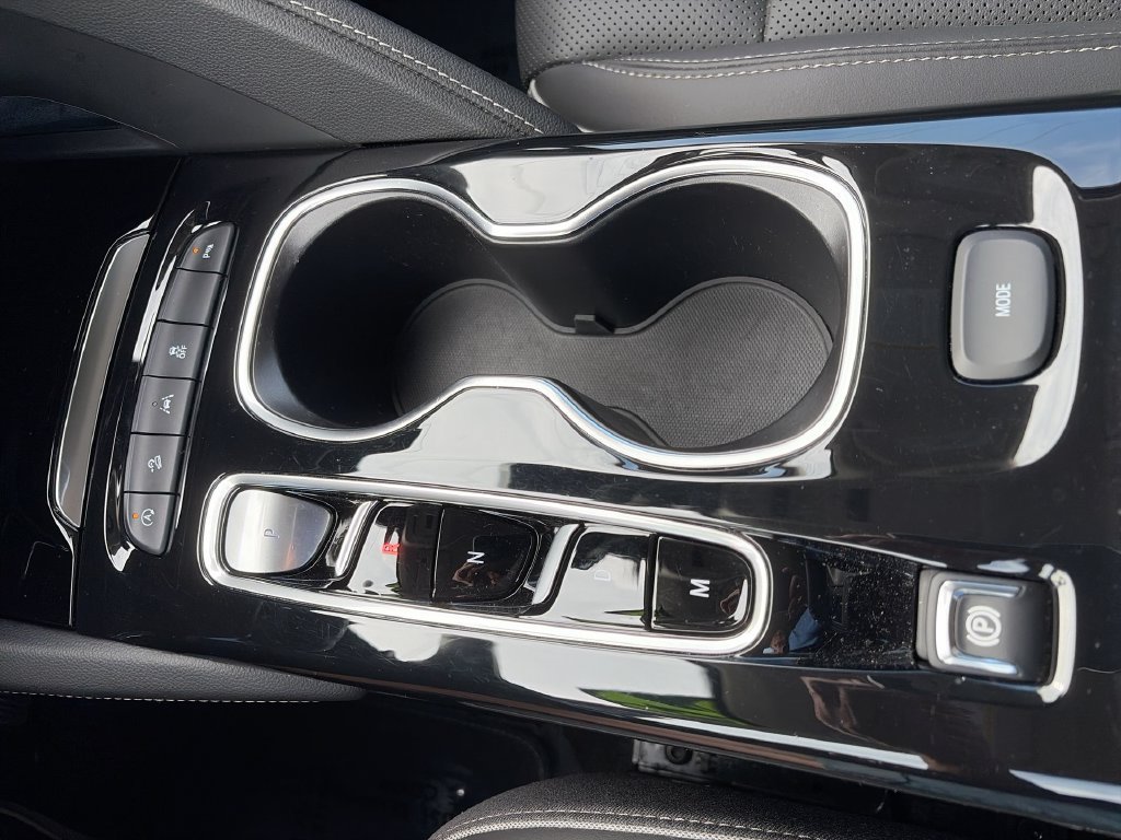Certified 2023 Buick Envision Essence AWD/4WD image 23