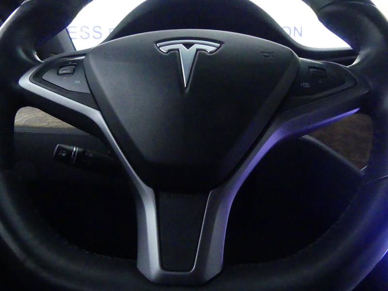 Used 2020 Tesla Model X Long Range AWD/4WD image 18